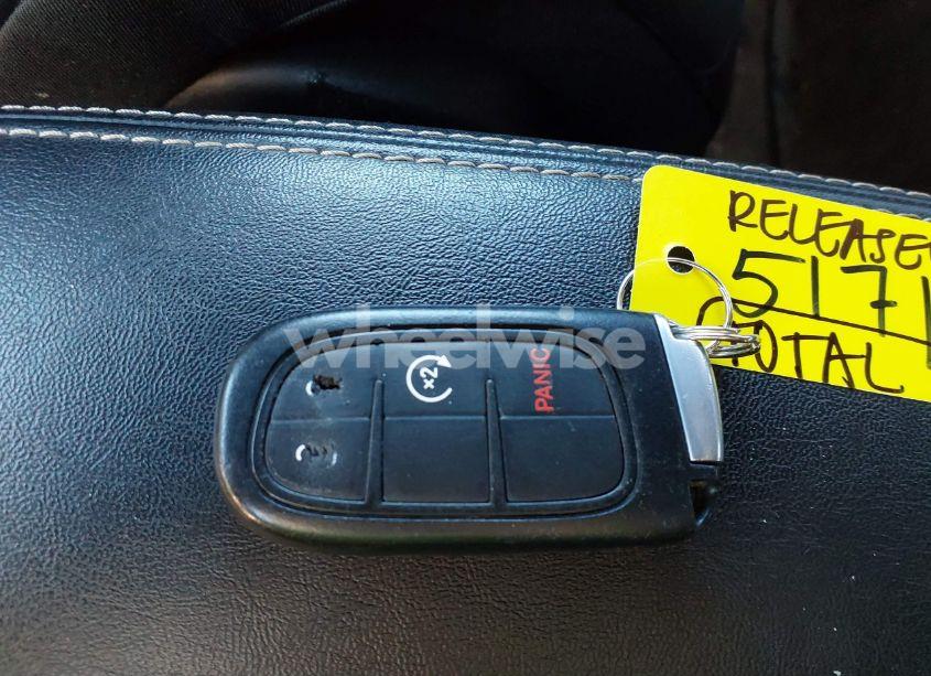 Photo 11 of 2017 Jeep Cherokee LIMITED 4X4 (VIN 1C4PJMDS2HW636670)