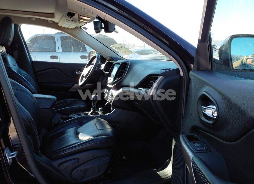 Photo 5 of 2017 Jeep Cherokee LIMITED 4X4 (VIN 1C4PJMDS2HW636670)