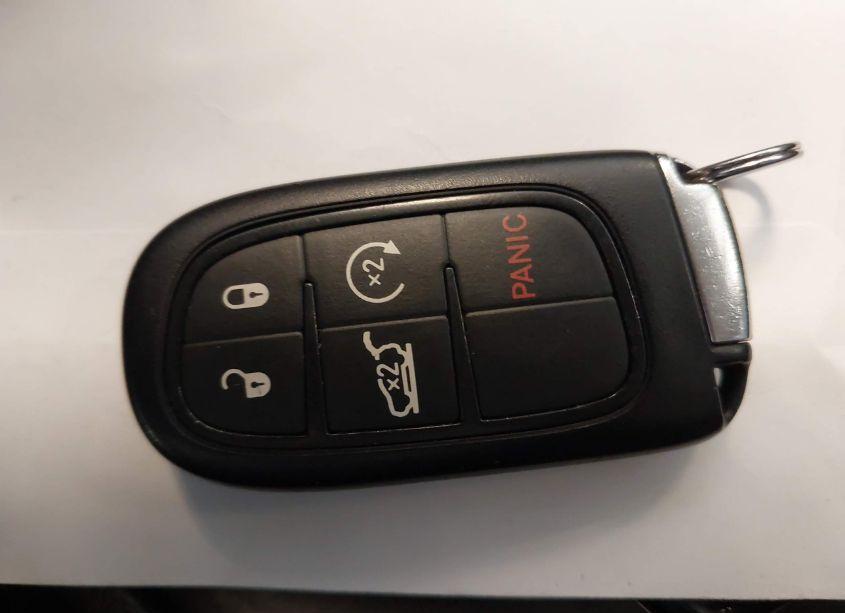 Photo 11 of 2014 Jeep Cherokee LIMITED (VIN 1C4PJMDS3EW133872)