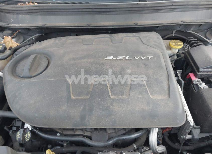 Photo 10 of 2014 Jeep Cherokee LIMITED (VIN 1C4PJMDS3EW250299)