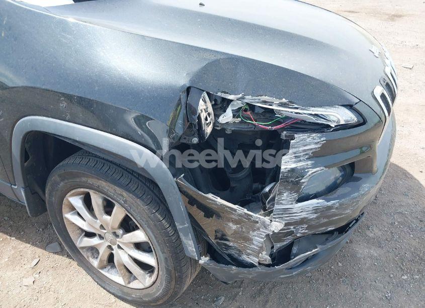 Photo 6 of 2015 Jeep Cherokee LIMITED (VIN 1C4PJMDS3FW510735)