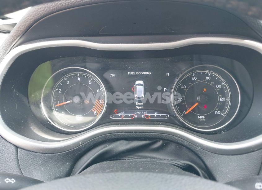 Photo 7 of 2015 Jeep Cherokee LIMITED (VIN 1C4PJMDS3FW510735)