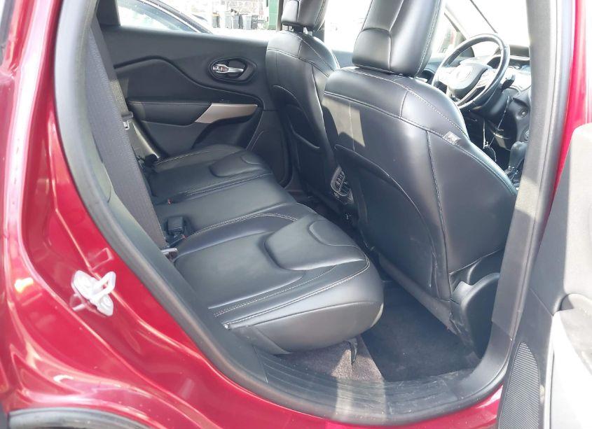 Photo 8 of 2017 Jeep Cherokee LIMITED 4X4 (VIN 1C4PJMDS3HW568847)