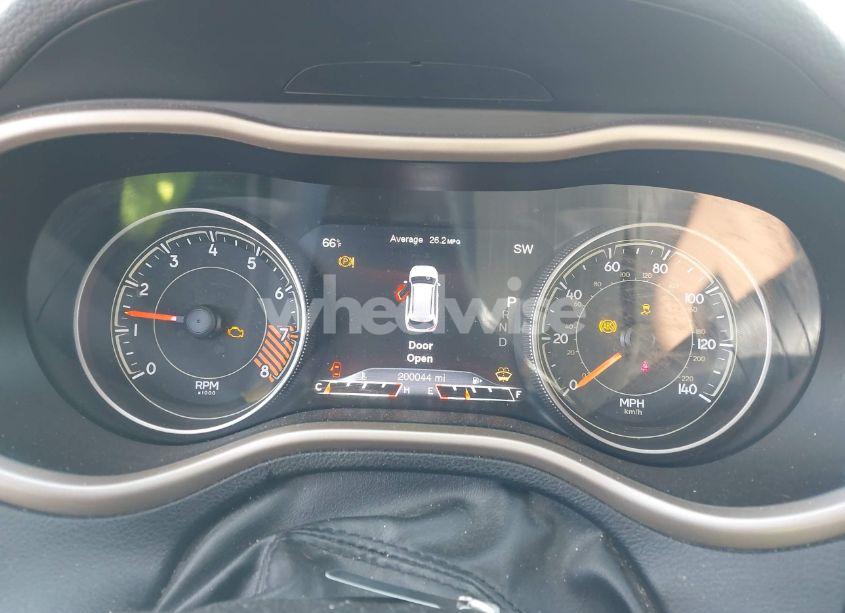 Photo 7 of 2015 Jeep Cherokee LIMITED (VIN 1C4PJMDS4FW576579)