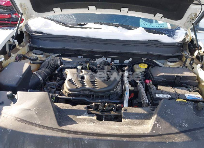 Photo 10 of 2015 Jeep Cherokee LIMITED (VIN 1C4PJMDS4FW713567)