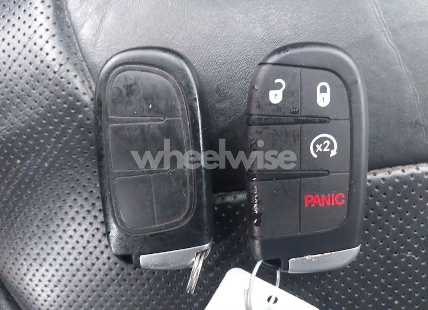 Photo 11 of 2015 Jeep Cherokee LIMITED (VIN 1C4PJMDS4FW735973)