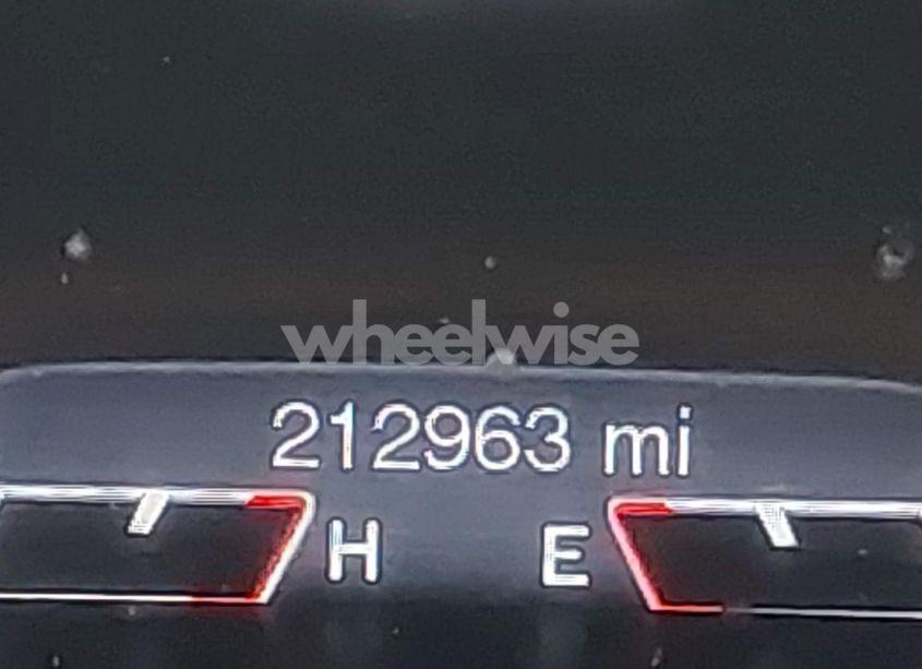 Photo 15 of 2015 Jeep Cherokee LIMITED (VIN 1C4PJMDS4FW735973)