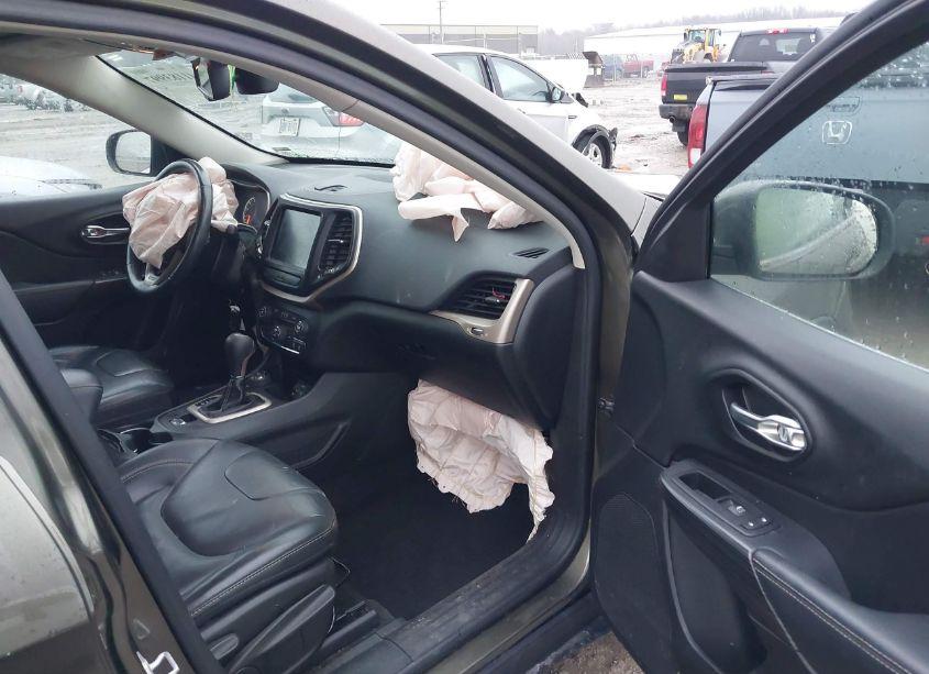 Photo 5 of 2016 Jeep Cherokee LIMITED (VIN 1C4PJMDS4GW152448)