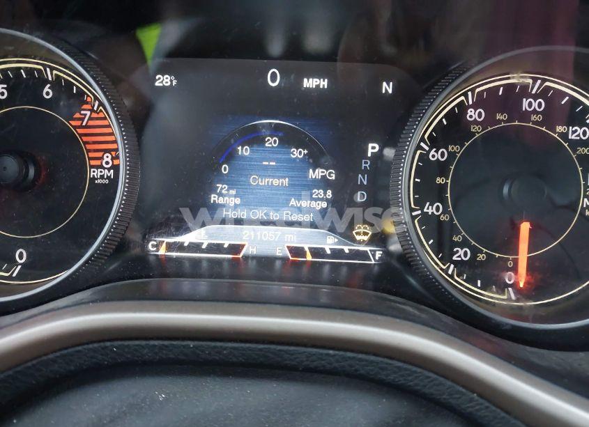 Photo 16 of 2017 Jeep Cherokee HIGH ALTITUDE 4X4 (VIN 1C4PJMDS4HW557517)