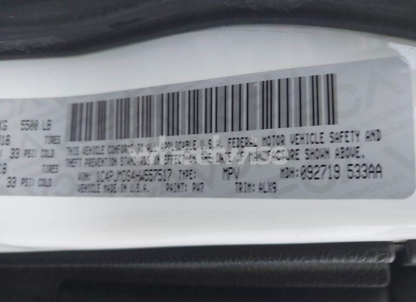 Photo 9 of 2017 Jeep Cherokee HIGH ALTITUDE 4X4 (VIN 1C4PJMDS4HW557517)