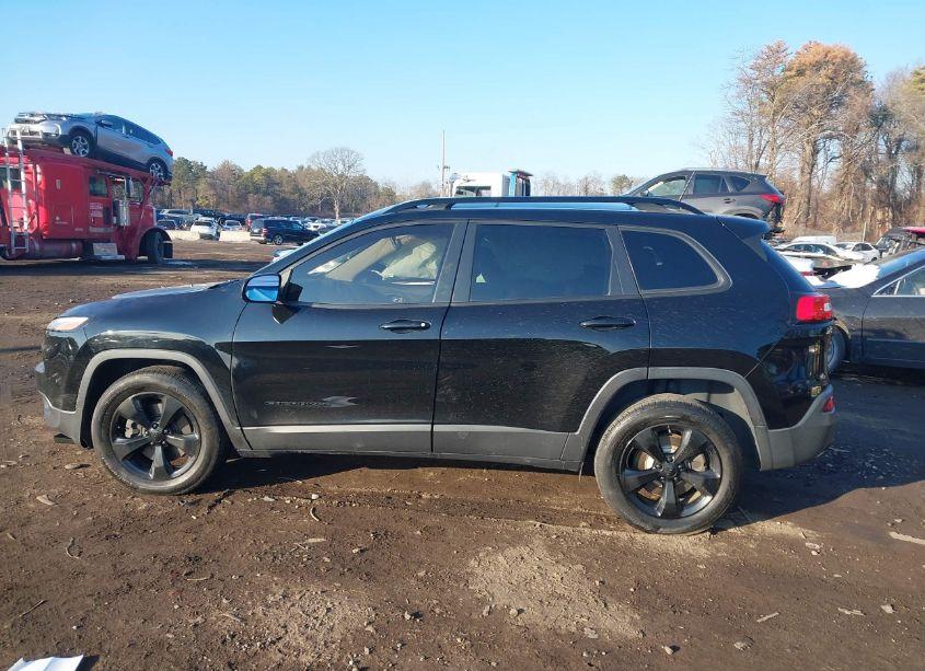 Photo 13 of 2017 Jeep Cherokee HIGH ALTITUDE 4X4 (VIN 1C4PJMDS4HW625038)