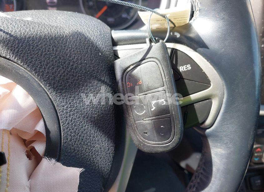 Photo 11 of 2015 Jeep Cherokee LIMITED (VIN 1C4PJMDS5FW649720)