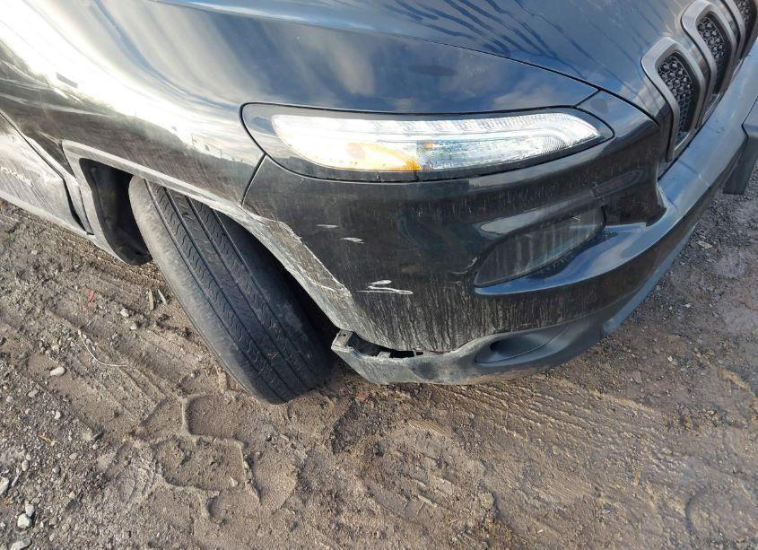 Photo 19 of 2015 Jeep Cherokee LIMITED (VIN 1C4PJMDS5FW692809)