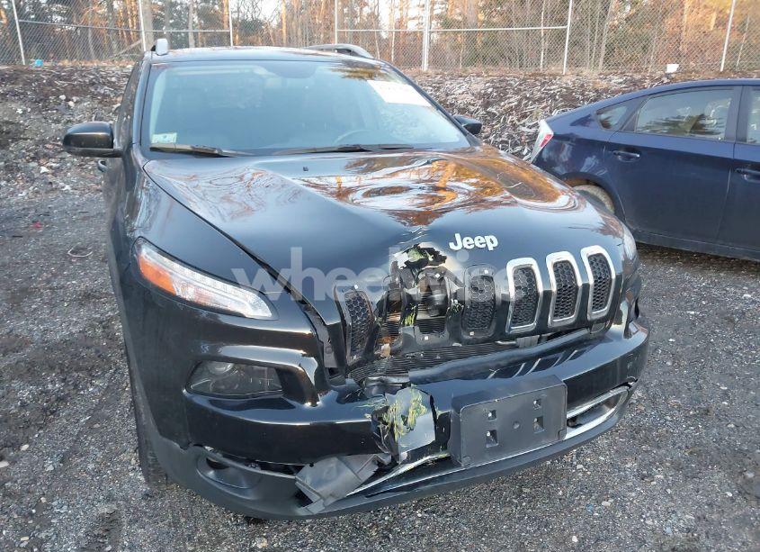 Photo 6 of 2017 Jeep Cherokee LIMITED (VIN 1C4PJMDS5HD224478)