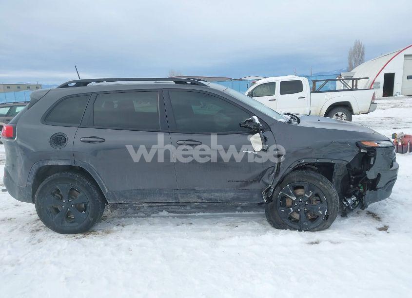 Photo 13 of 2017 Jeep Cherokee HIGH ALTITUDE 4X4 (VIN 1C4PJMDS5HW632810)