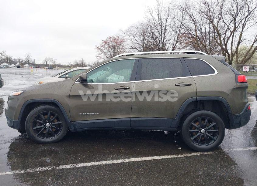 Photo 14 of 2015 Jeep Cherokee LIMITED (VIN 1C4PJMDS6FW605015)