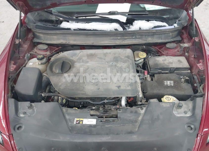 Photo 10 of 2015 Jeep Cherokee LIMITED (VIN 1C4PJMDS6FW752161)