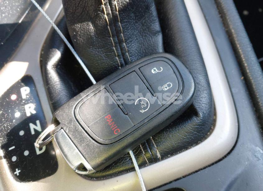 Photo 11 of 2016 Jeep Cherokee LIMITED (VIN 1C4PJMDS6GW270646)