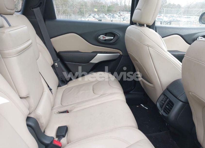 Photo 8 of 2017 Jeep Cherokee LIMITED 4X4 (VIN 1C4PJMDS6HW582841)