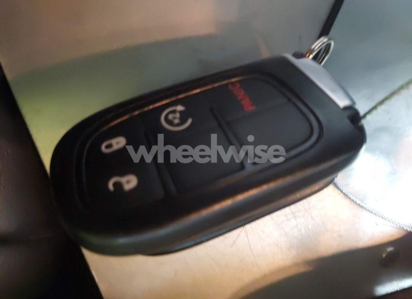 Photo 11 of 2017 Jeep Cherokee LIMITED 4X4 (VIN 1C4PJMDS6HW631262)