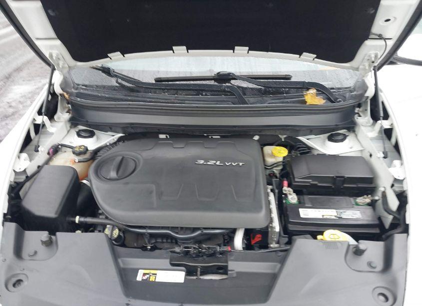 Photo 10 of 2014 Jeep Cherokee LIMITED (VIN 1C4PJMDS7EW184095)