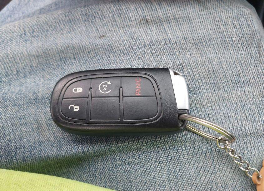 Photo 11 of 2014 Jeep Cherokee LIMITED (VIN 1C4PJMDS7EW184095)