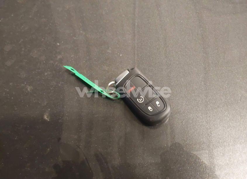 Photo 11 of 2014 Jeep Cherokee LIMITED (VIN 1C4PJMDS7EW278347)