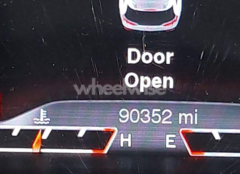 Photo 15 of 2015 Jeep Cherokee LIMITED (VIN 1C4PJMDS7FW522404)