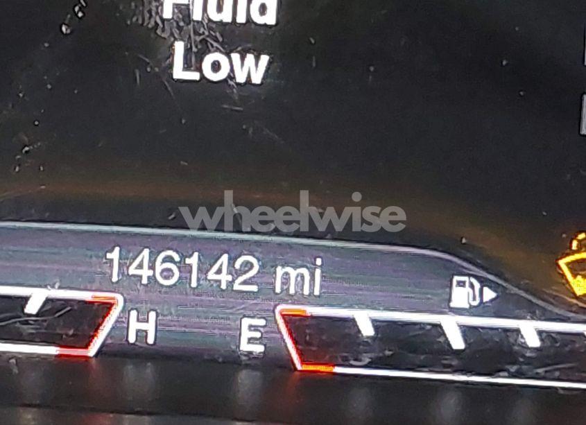 Photo 15 of 2015 Jeep Cherokee LIMITED (VIN 1C4PJMDS7FW630988)