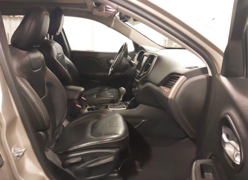 Photo 5 of 2015 Jeep Cherokee LIMITED (VIN 1C4PJMDS7FW682315)