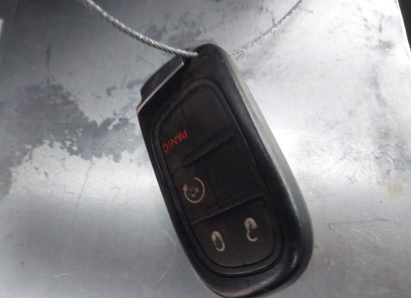 Photo 11 of 2015 Jeep Cherokee LIMITED (VIN 1C4PJMDS7FW730086)