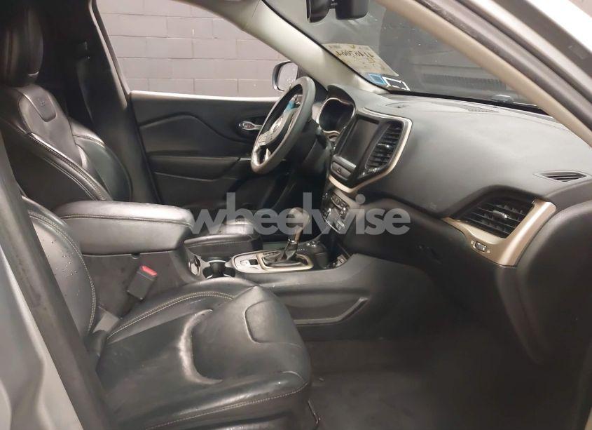 Photo 5 of 2016 Jeep Cherokee HIGH ALTITUDE (VIN 1C4PJMDS7GW317361)