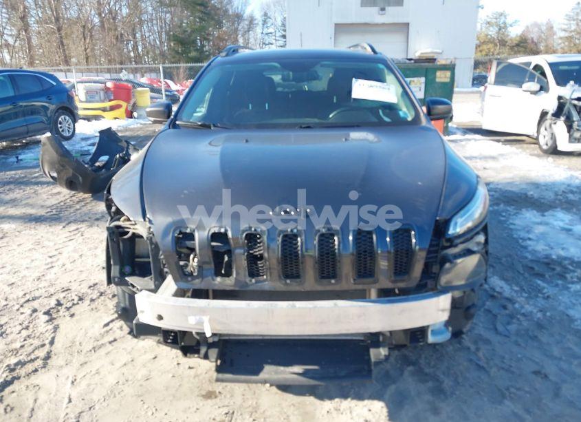 Photo 6 of 2017 Jeep Cherokee HIGH ALTITUDE 4X4 (VIN 1C4PJMDS7HW557169)