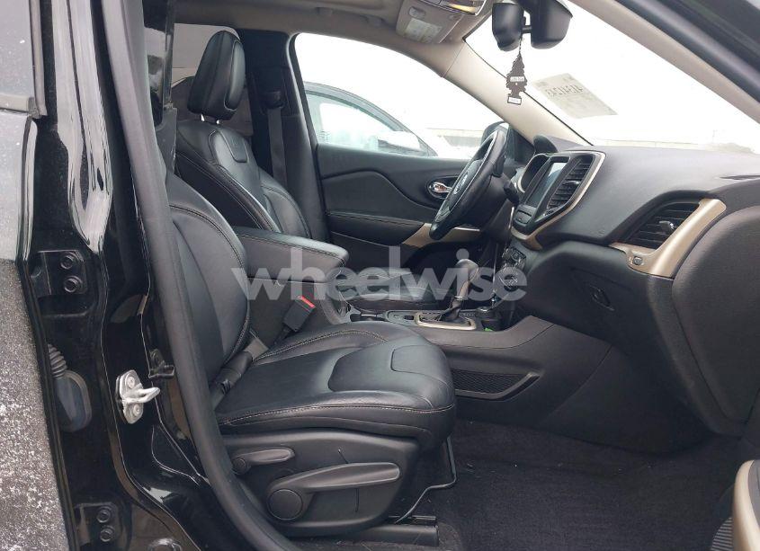 Photo 5 of 2017 Jeep Cherokee HIGH ALTITUDE 4X4 (VIN 1C4PJMDS7HW569502)