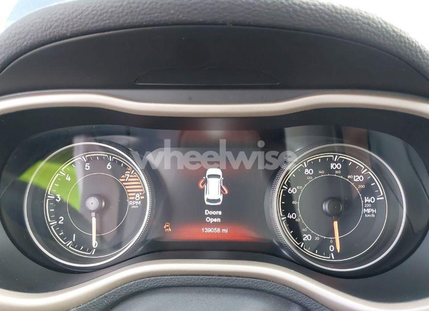 Photo 7 of 2017 Jeep Cherokee LIMITED 4X4 (VIN 1C4PJMDS7HW665517)