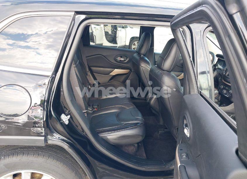 Photo 8 of 2017 Jeep Cherokee LIMITED 4X4 (VIN 1C4PJMDS7HW665517)