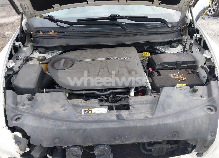 Photo 10 of 2015 Jeep Cherokee LIMITED (VIN 1C4PJMDS8FW534044)