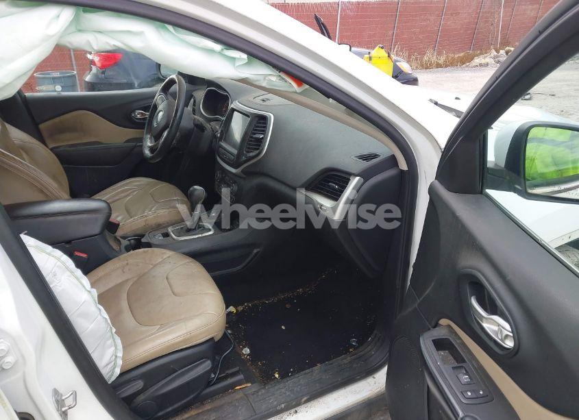 Photo 5 of 2015 Jeep Cherokee LIMITED (VIN 1C4PJMDS8FW534044)