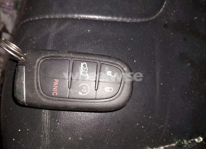 Photo 11 of 2015 Jeep Cherokee LIMITED (VIN 1C4PJMDS8FW790197)