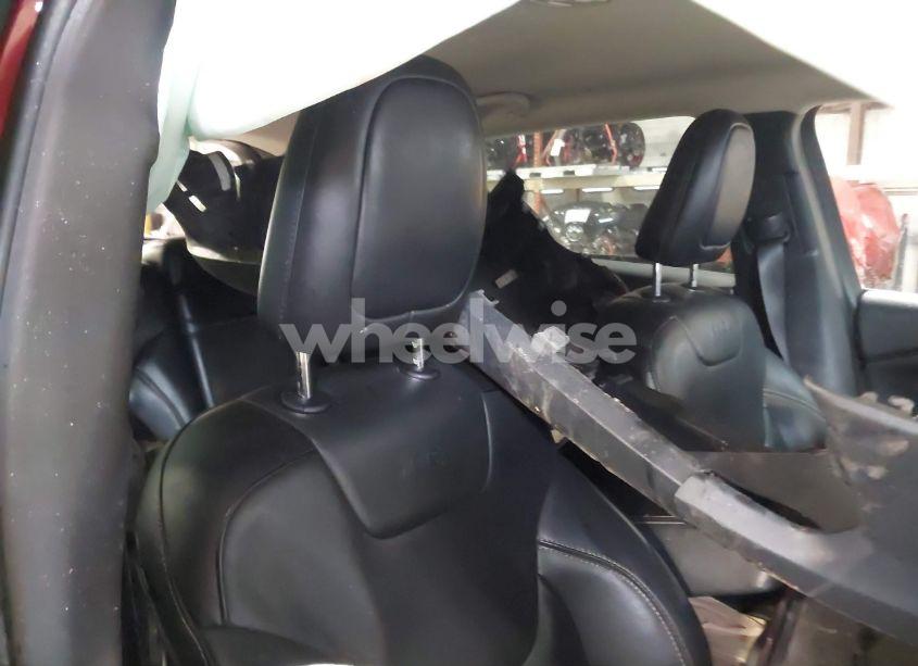 Photo 8 of 2015 Jeep Cherokee LIMITED (VIN 1C4PJMDS8FW790197)