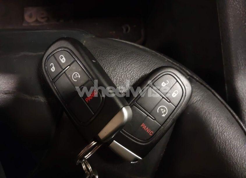 Photo 11 of 2014 Jeep Cherokee LIMITED (VIN 1C4PJMDS9EW218778)