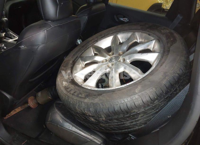 Photo 12 of 2014 Jeep Cherokee LIMITED (VIN 1C4PJMDS9EW218778)