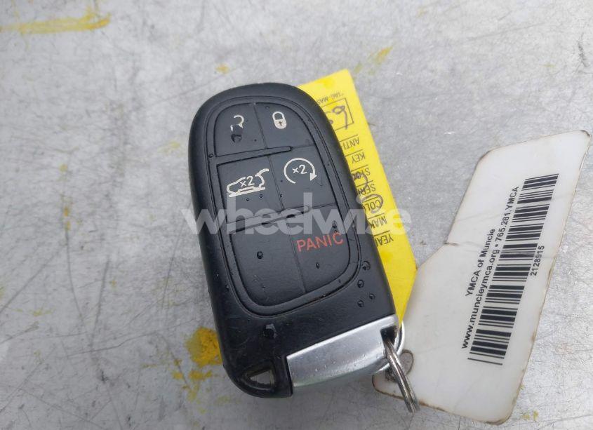 Photo 11 of 2014 Jeep Cherokee LIMITED (VIN 1C4PJMDS9EW240621)