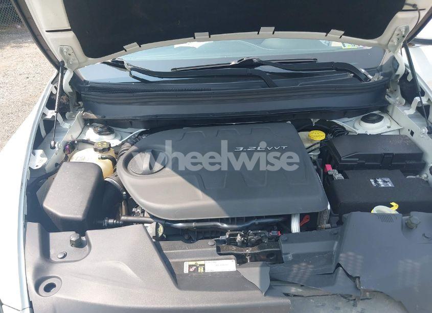 Photo 10 of 2014 Jeep Cherokee LIMITED (VIN 1C4PJMDS9EW246970)