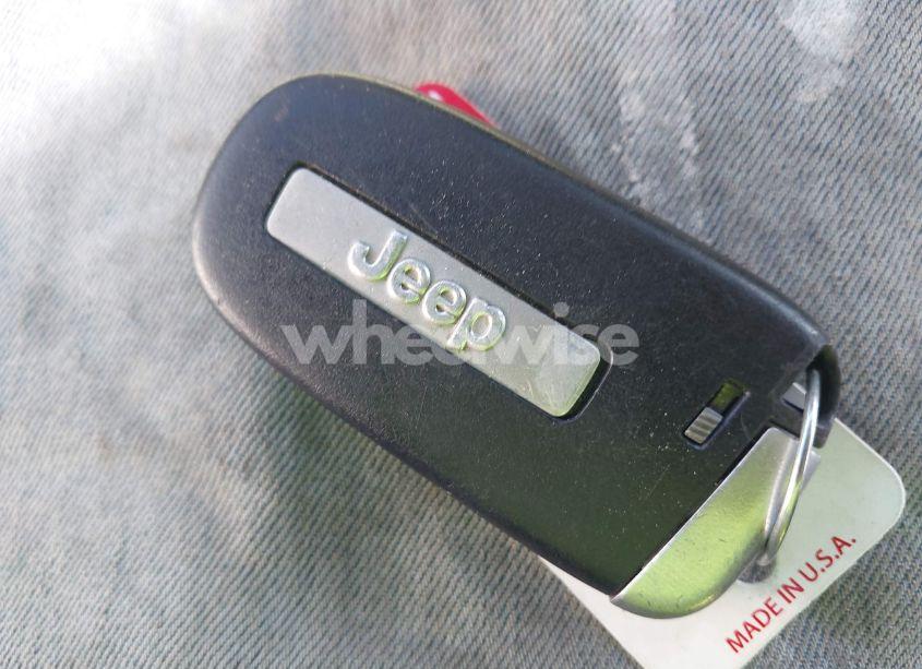 Photo 11 of 2014 Jeep Cherokee LIMITED (VIN 1C4PJMDS9EW290919)