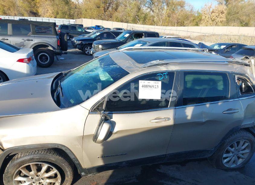 Photo 14 of 2014 Jeep Cherokee LIMITED (VIN 1C4PJMDS9EW317035)