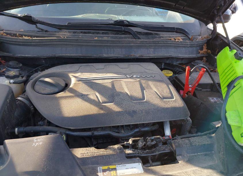 Photo 10 of 2015 Jeep Cherokee LIMITED (VIN 1C4PJMDS9FW526440)