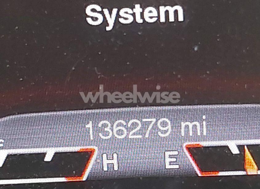 Photo 15 of 2015 Jeep Cherokee LIMITED (VIN 1C4PJMDS9FW648036)