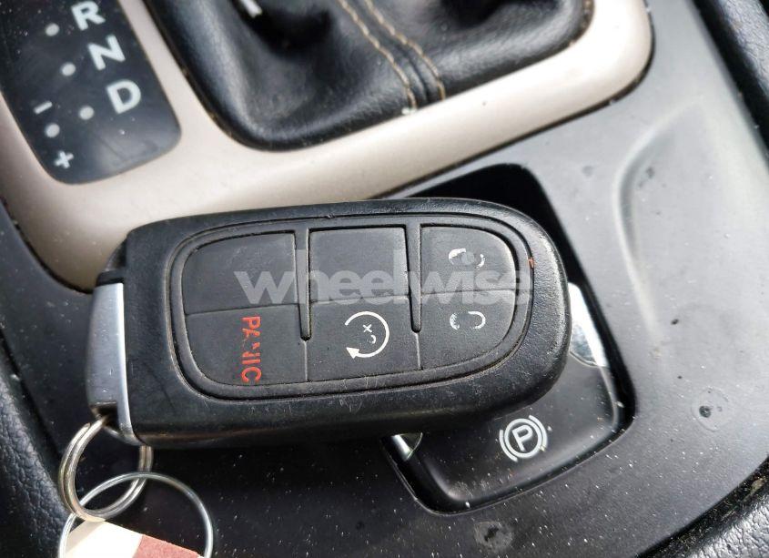 Photo 11 of 2016 Jeep Cherokee LIMITED (VIN 1C4PJMDS9GW191987)