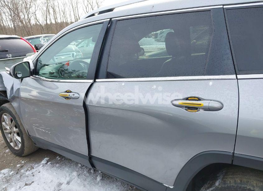 Photo 14 of 2016 Jeep Cherokee LIMITED (VIN 1C4PJMDS9GW191987)